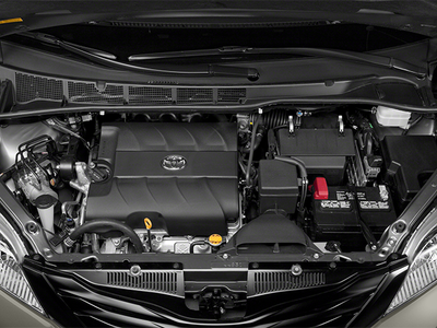 2014 Toyota Sienna SE 8 Passenger