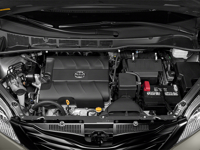 2014 Toyota Sienna SE 8 Passenger