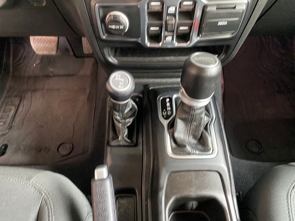 2021 Jeep Gladiator Willys