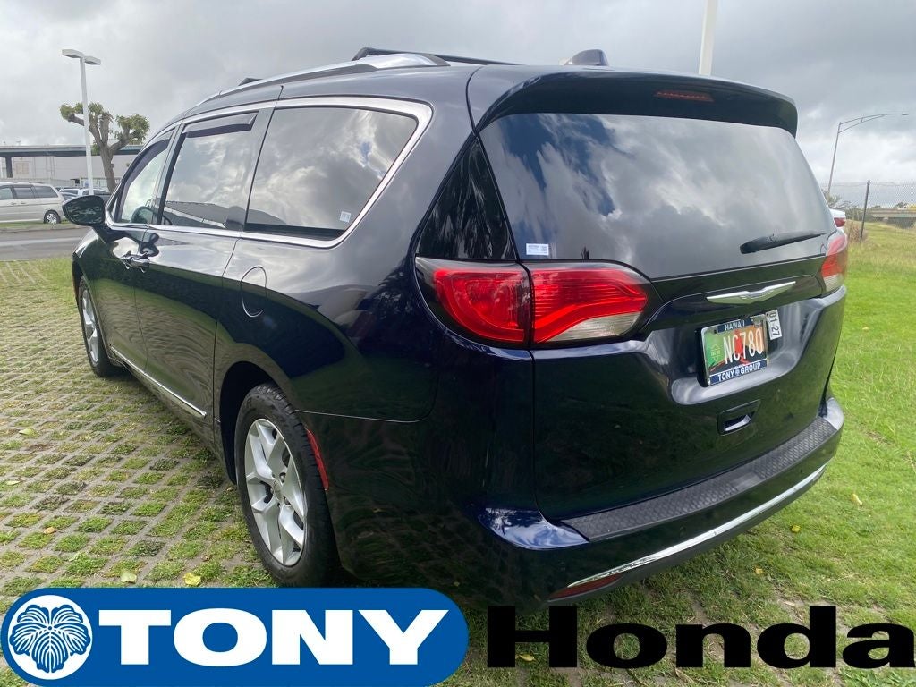 2017 Chrysler Pacifica Touring L Plus