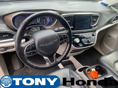 2017 Chrysler Pacifica Touring L Plus