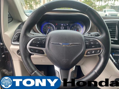 2017 Chrysler Pacifica Touring L Plus