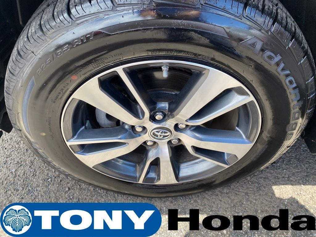 2017 Toyota RAV4 XLE