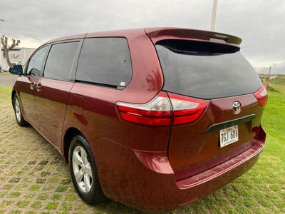 2017 Toyota Sienna L 7 Passenger