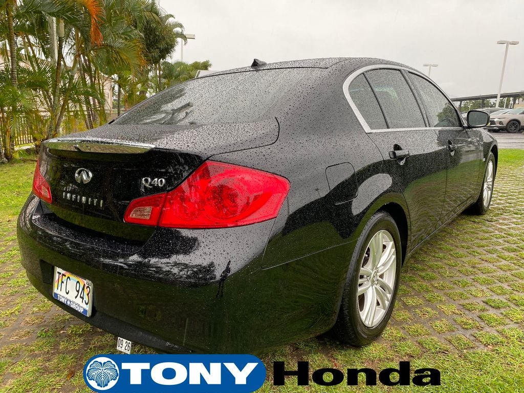 2015 INFINITI Q40 Base