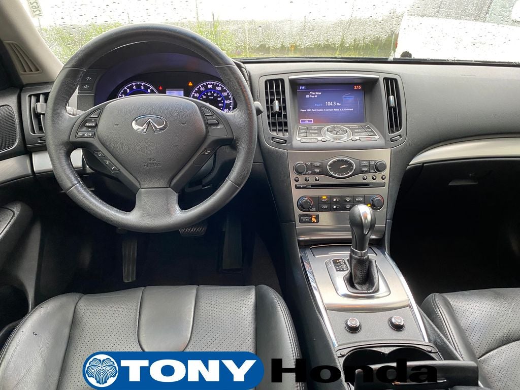 2015 INFINITI Q40 Base