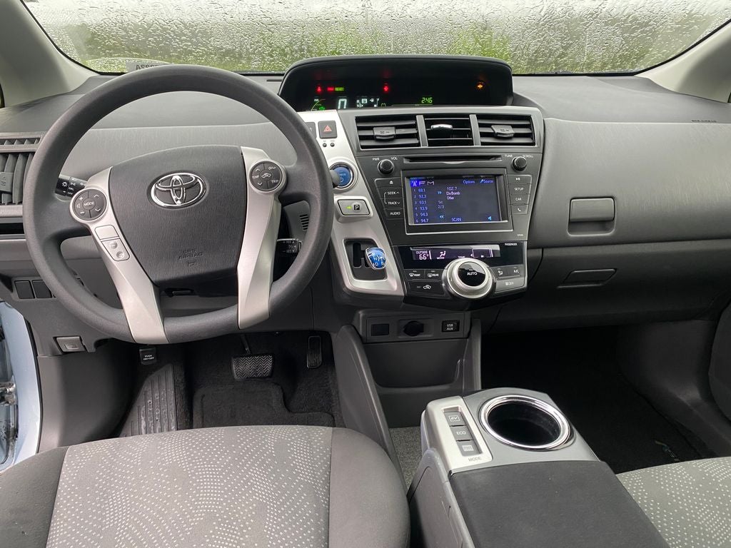 2014 Toyota Prius v Two
