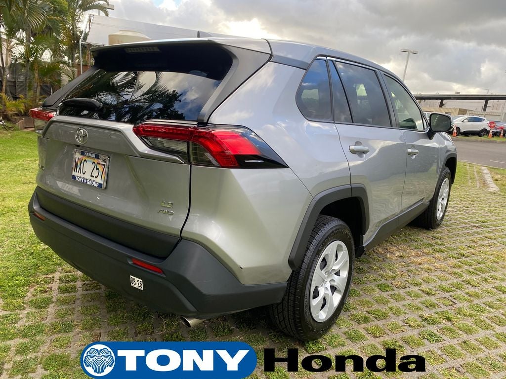 2023 Toyota RAV4 LE