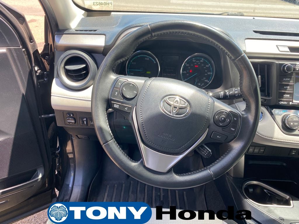 2017 Toyota RAV4 Hybrid XLE