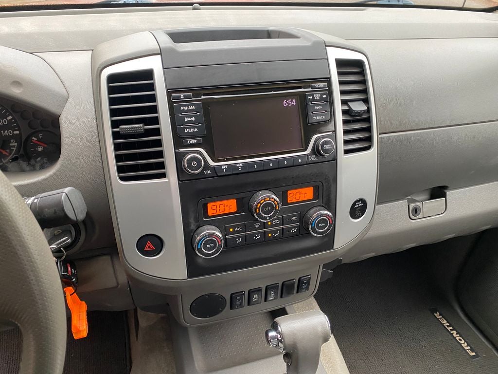 2016 Nissan Frontier SV