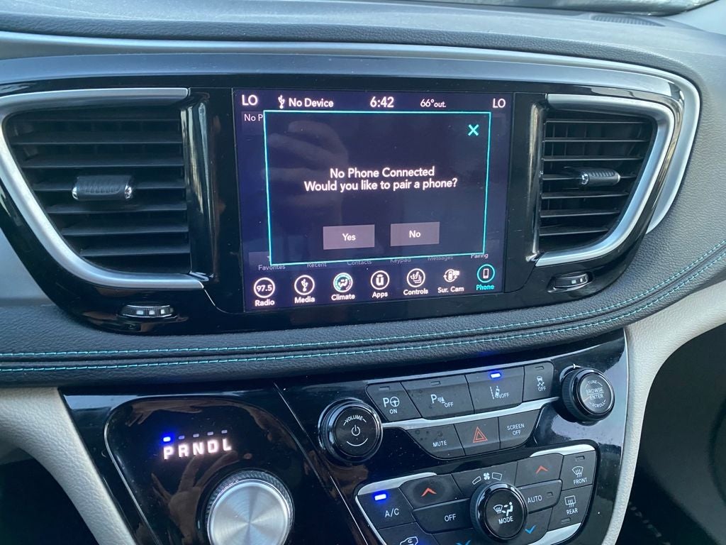 2018 Chrysler Pacifica Hybrid Limited