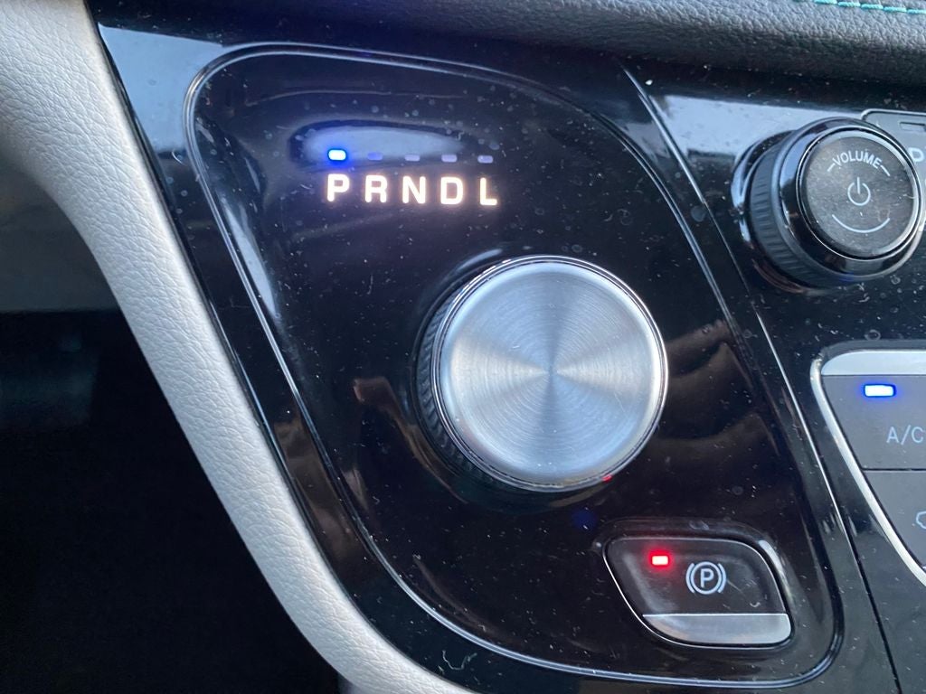 2018 Chrysler Pacifica Hybrid Limited