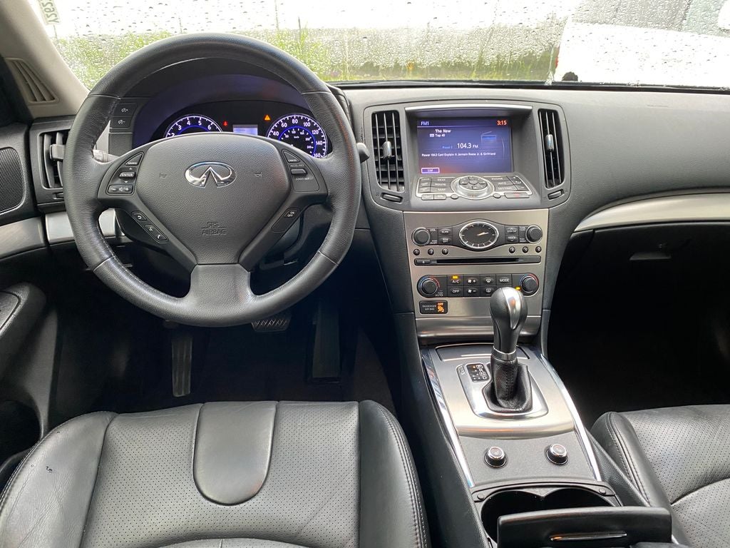 2015 INFINITI Q40 Base