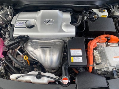 2016 Lexus ES 300h