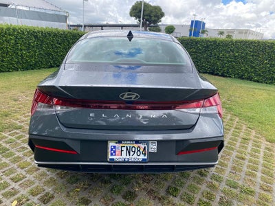 2025 Hyundai Elantra SE