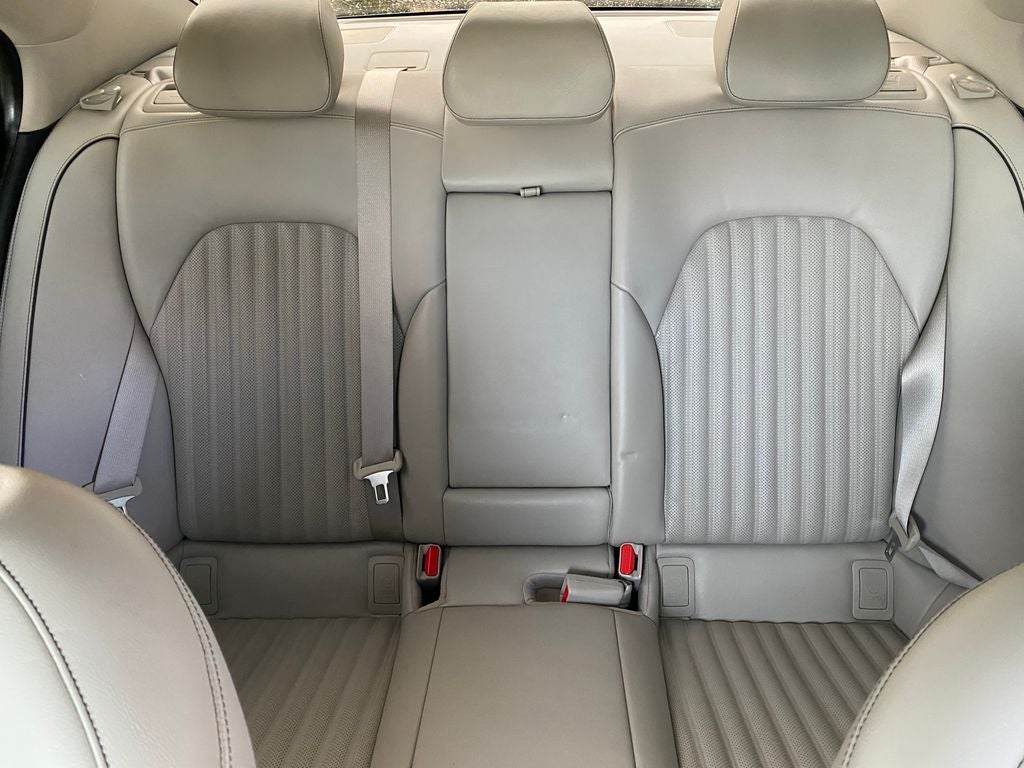 2020 Genesis G70 2.0T