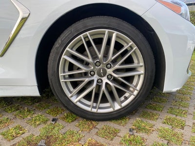 2020 Genesis G70 2.0T