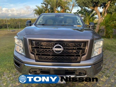 2023 Nissan Titan SV