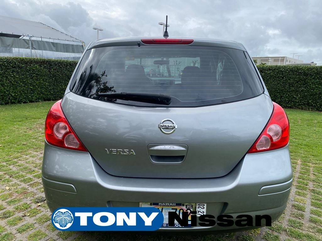 2010 Nissan Versa 1.8 S