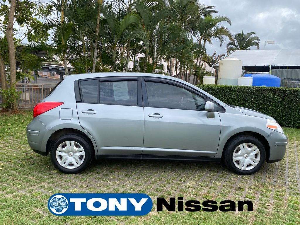 2010 Nissan Versa 1.8 S