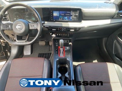 2025 Nissan Kicks SR