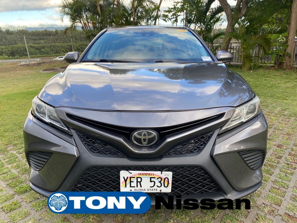 2020 Toyota Camry SE