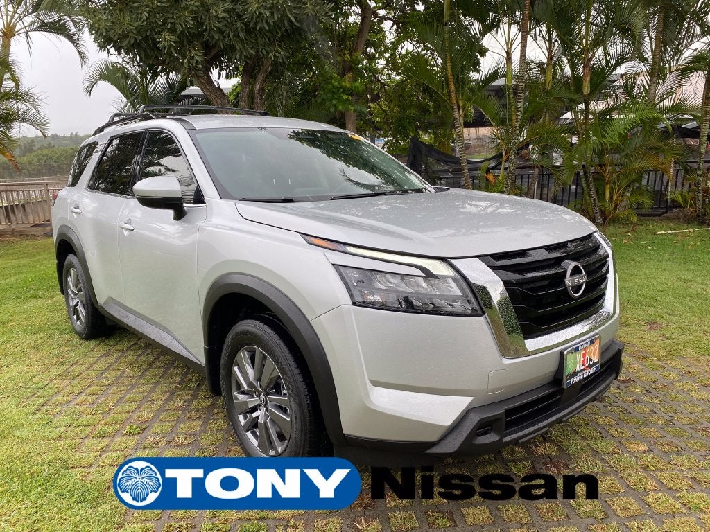 2024 Nissan Pathfinder SV