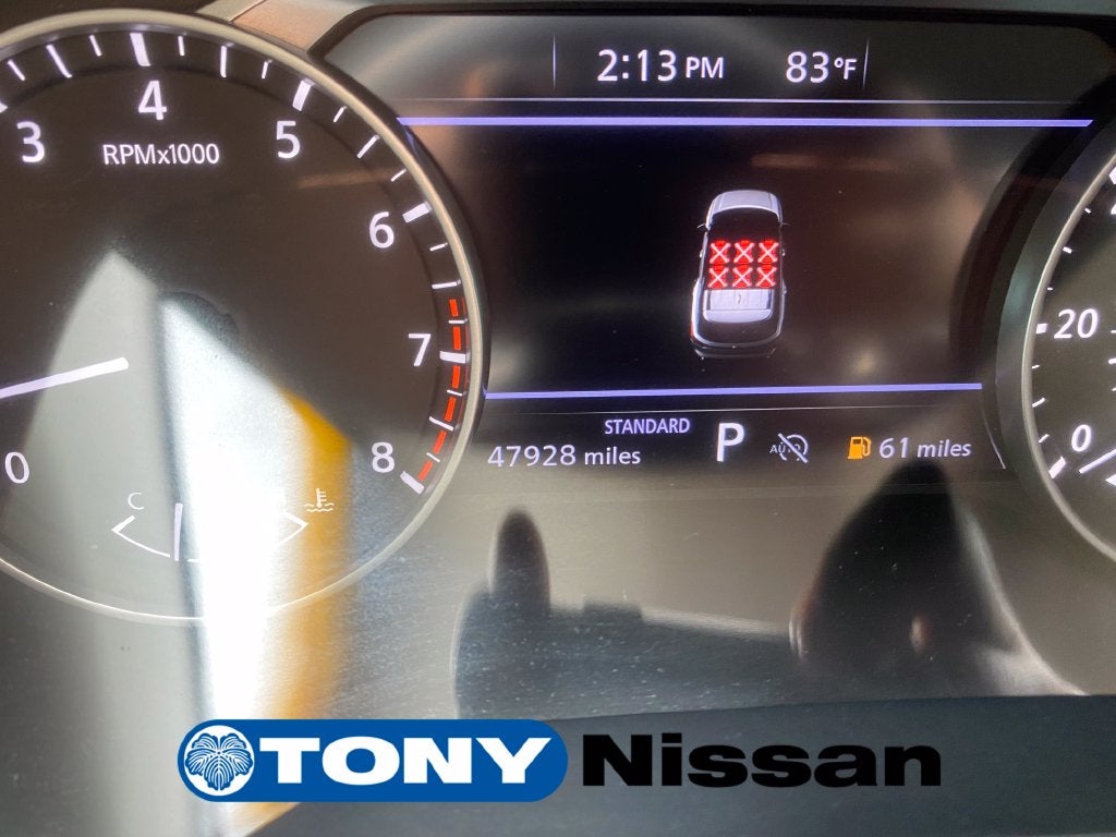 2022 Nissan Pathfinder SV