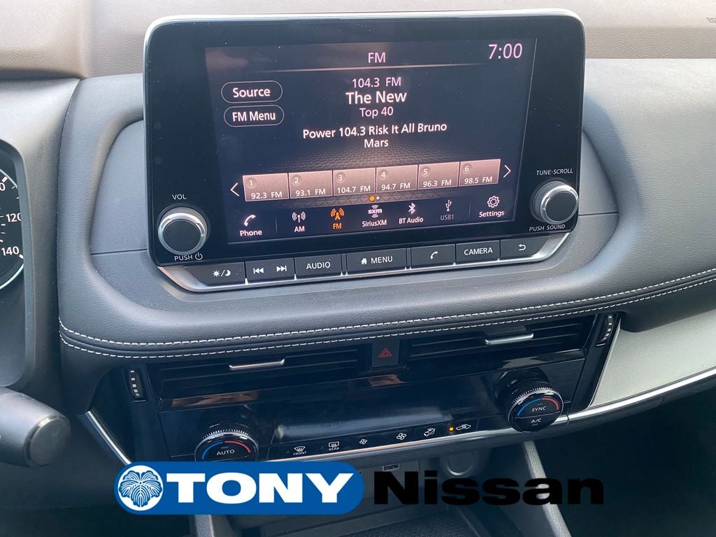 2021 Nissan Rogue SV