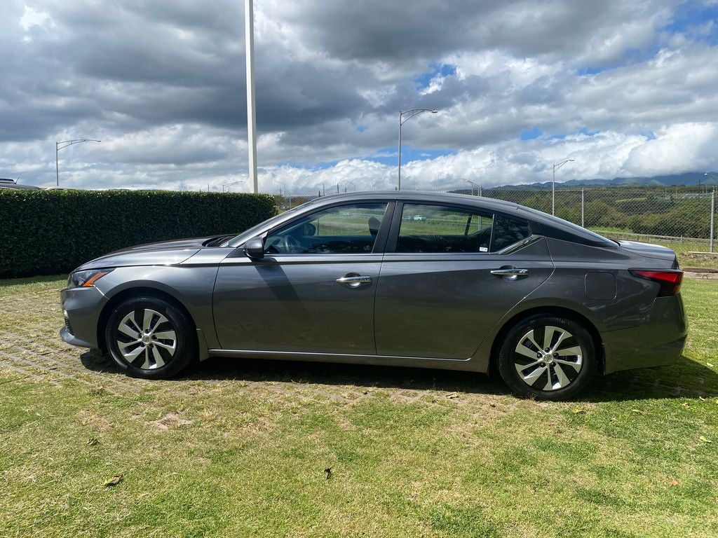 2022 Nissan Altima Base
