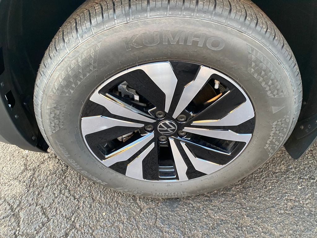 2026 Volkswagen Atlas Cross Sport 2.0T SE