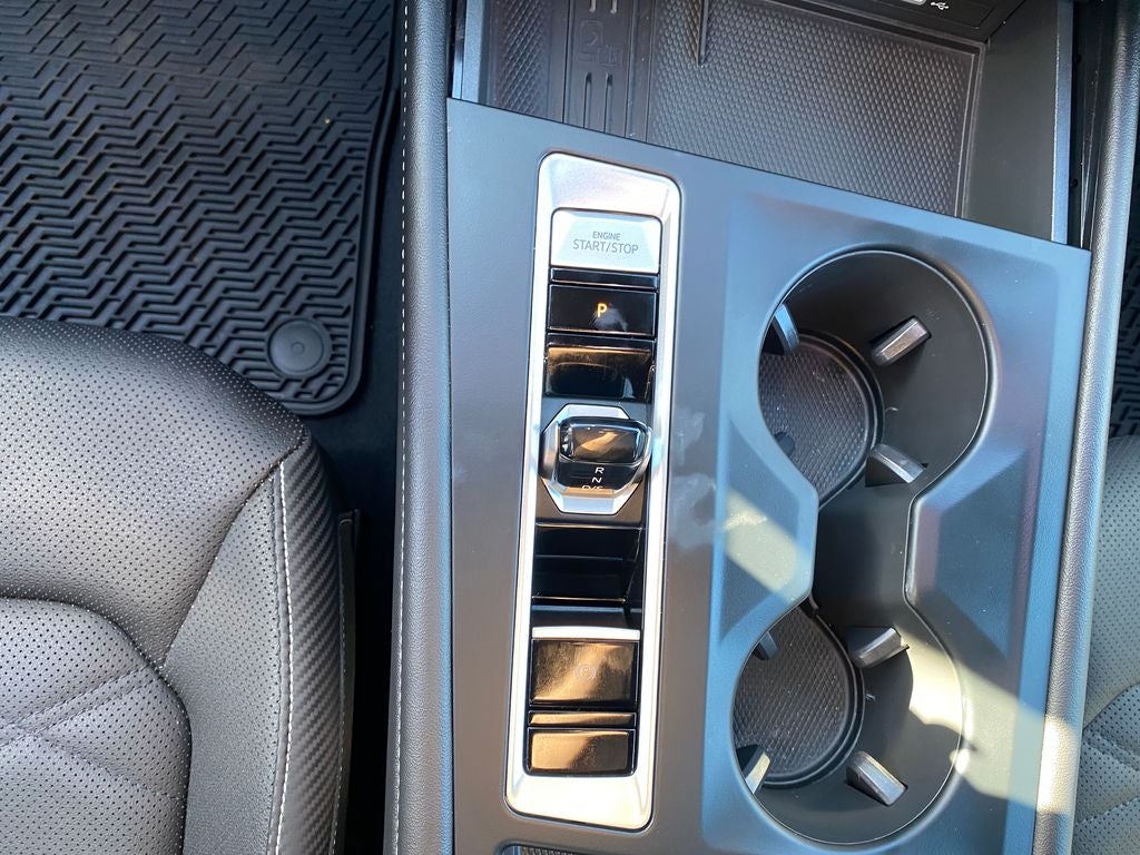 2025 Volkswagen Atlas Cross Sport Base