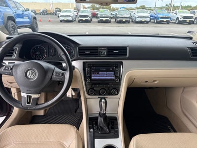 2013 Volkswagen Passat Base