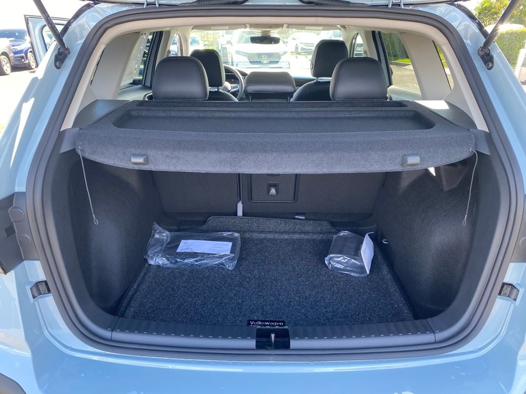 2026 Volkswagen Taos 1.5T SE Black