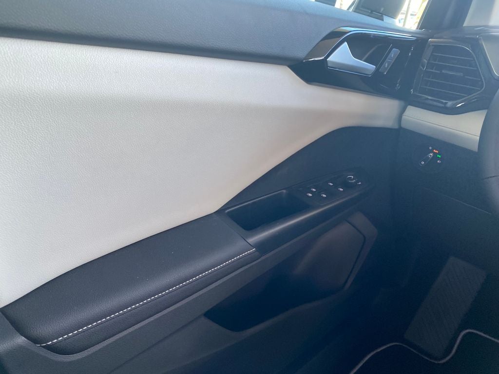 2026 Volkswagen Taos S FWD
