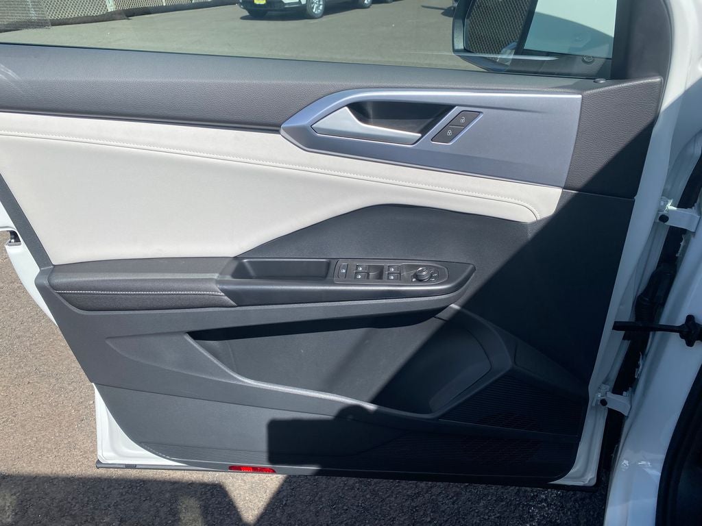 2026 Volkswagen Taos SE - Photo 31