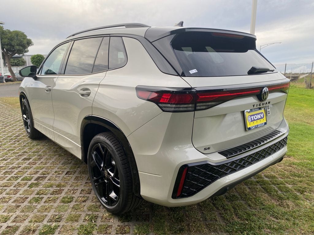 2026 Volkswagen Tiguan 2.0T SE R-Line Black