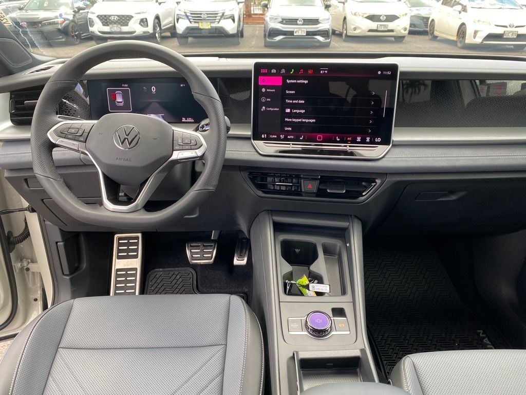 2026 Volkswagen Tiguan 2.0T SE R-Line Black