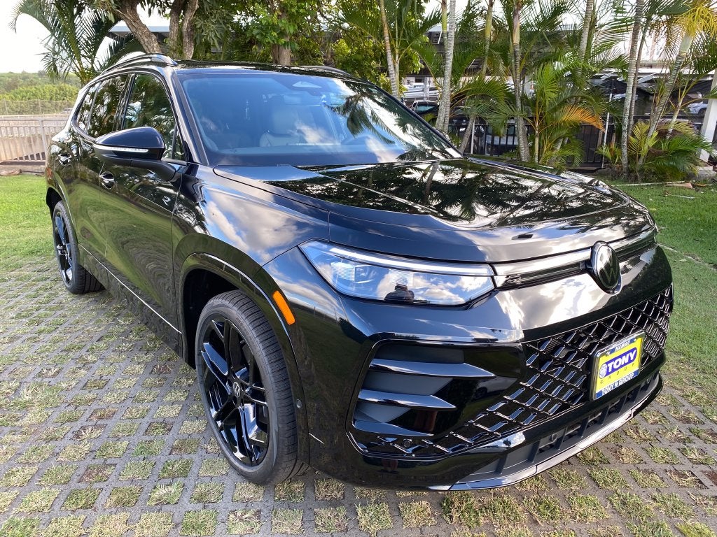 2026 Volkswagen Tiguan 2.0T SE R-Line Black
