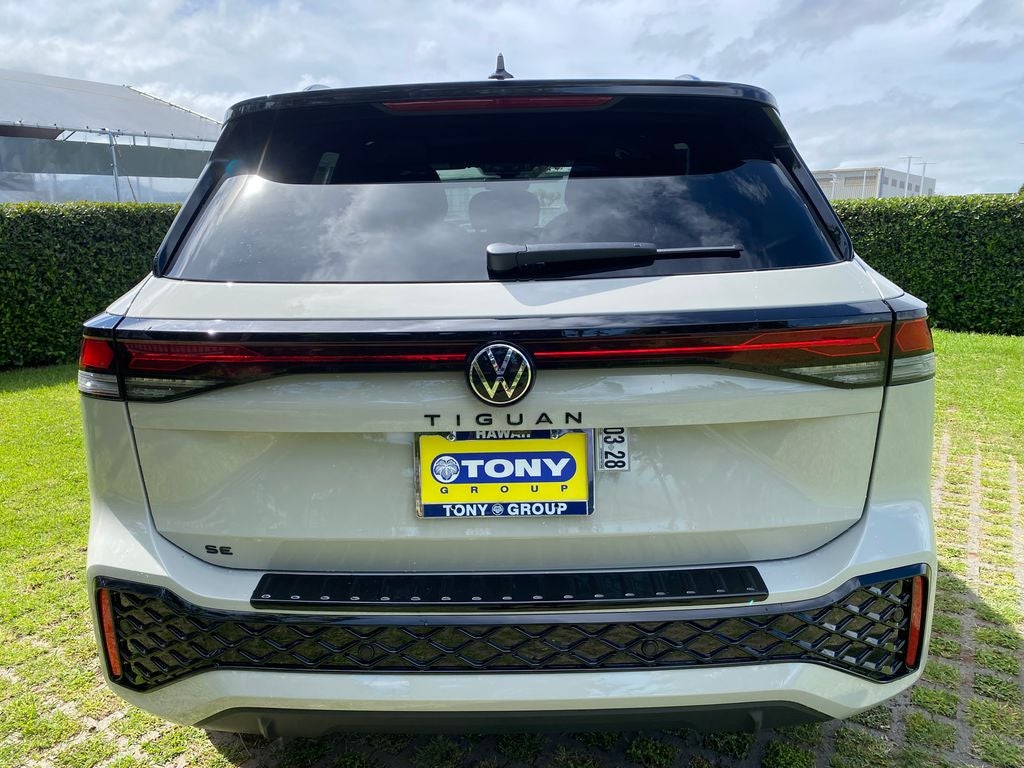 2026 Volkswagen Tiguan 2.0T SE R-Line Black