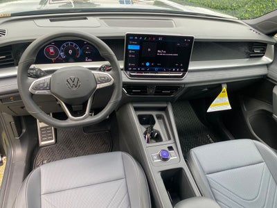 2026 Volkswagen Tiguan 2.0T SE R-Line Black