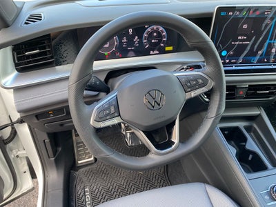 2026 Volkswagen Tiguan 2.0T SE R-Line Black