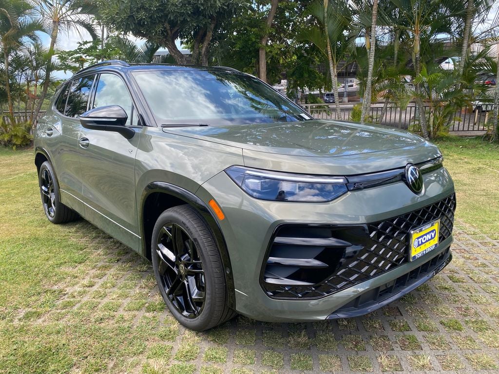 2026 Volkswagen Tiguan 2.0T SE R-Line Black