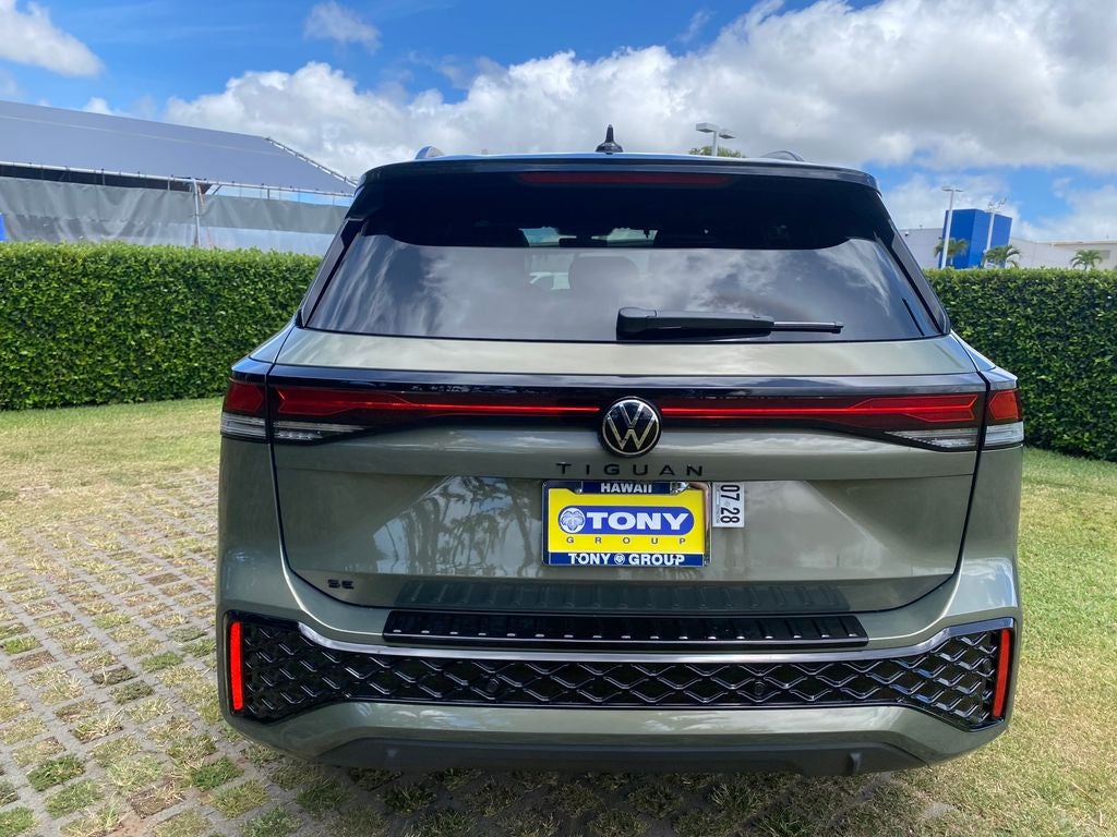 2026 Volkswagen Tiguan 2.0T SE R-Line Black