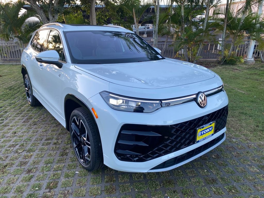 2026 Volkswagen Tiguan 2.0T SEL R-Line