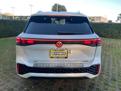 2026 Volkswagen Tiguan 2.0T SEL R-Line