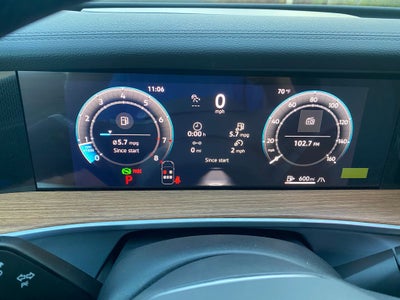 2026 Volkswagen Tiguan 2.0T SEL R-Line