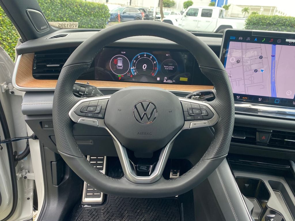 2026 Volkswagen Tiguan 2.0T SEL R-Line