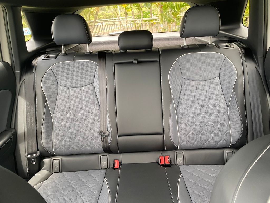 2026 Volkswagen Tiguan 2.0T SEL R-Line