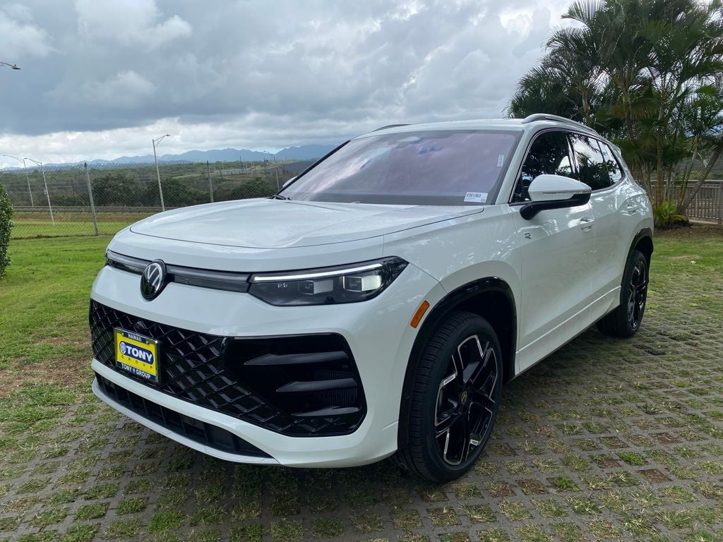 2026 Volkswagen Tiguan 2.0T SEL R-Line